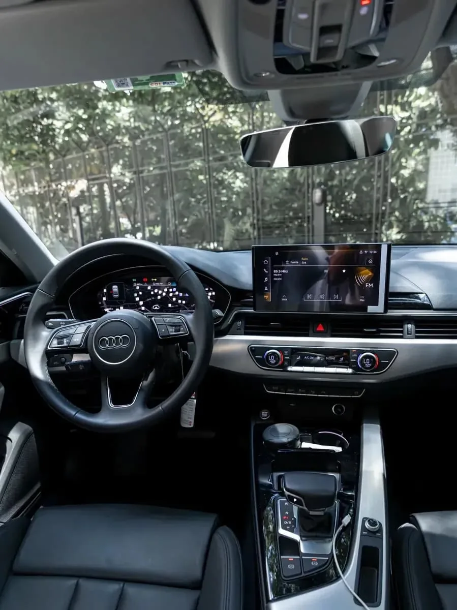 Sedan Audi A4 40 TFSI 2025 in San Diego — photo 5