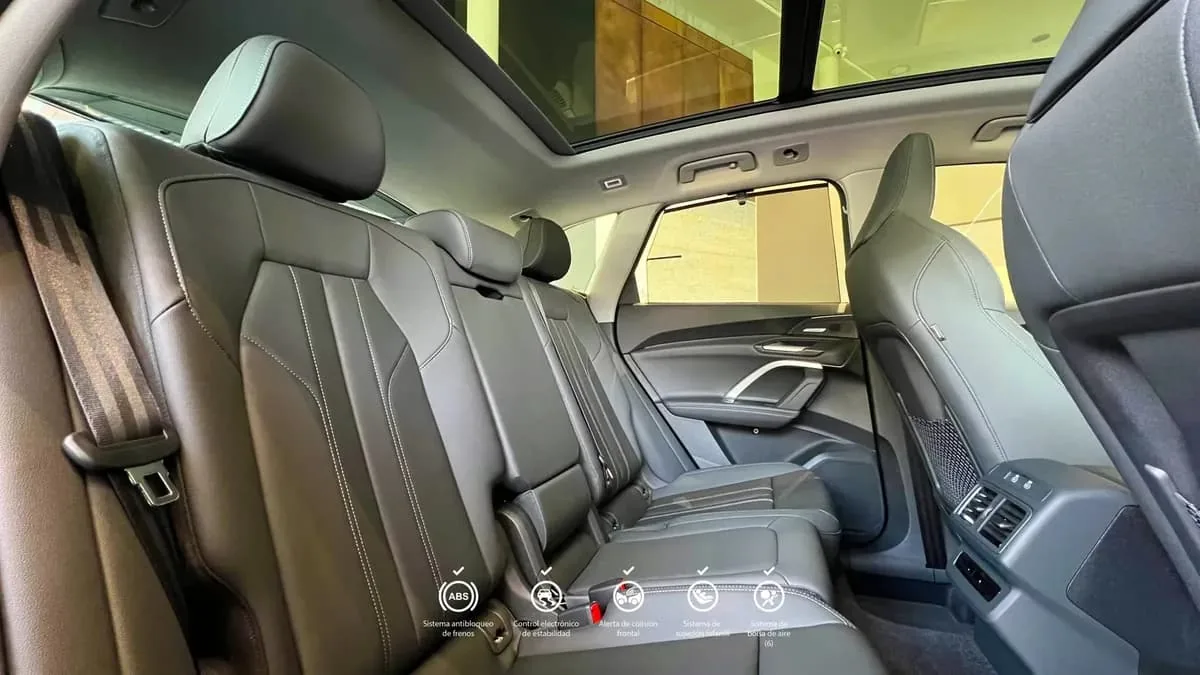SUV Audi Q5 S Line 2026 in San Antonio — photo 5