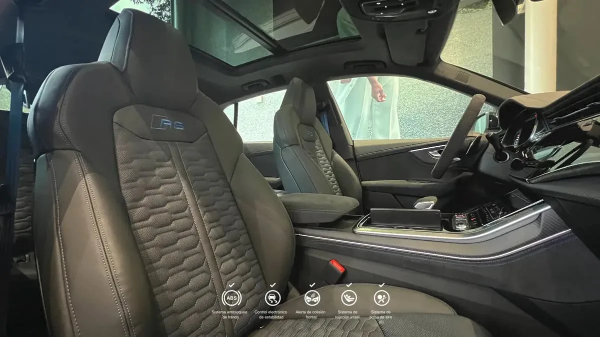 SUV Audi RS Q8 2026 in San Diego — photo 5