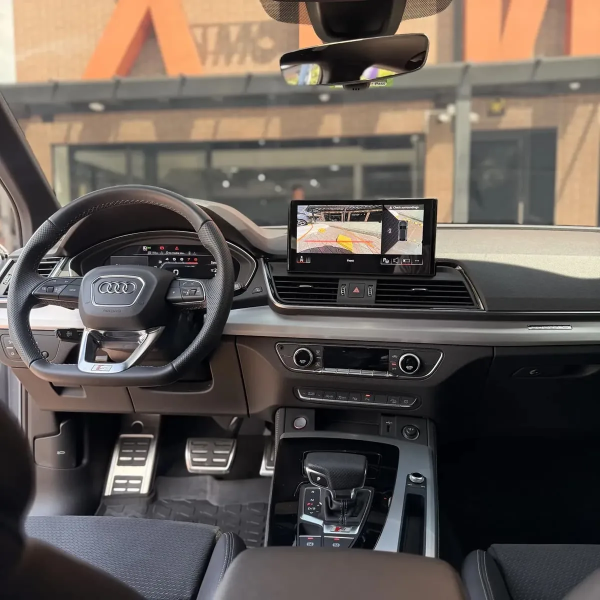 SUV Audi SQ5 Sportback 2024 in Phoenix — photo 7