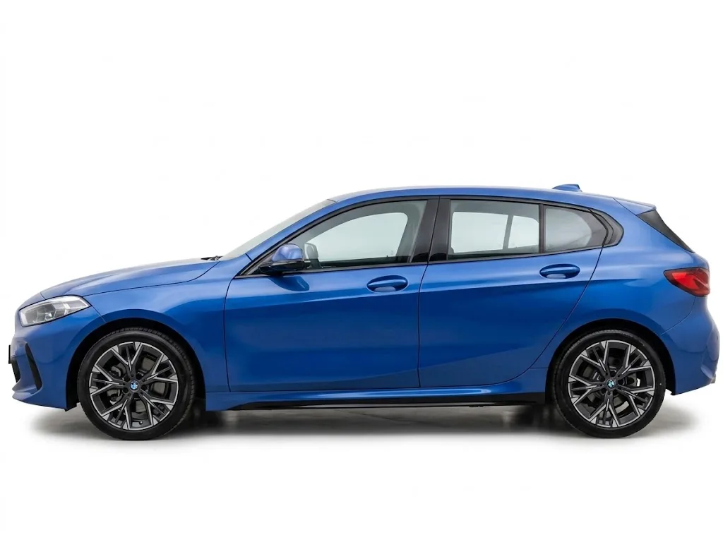 Hatchback BMW 118i 2026 in Las Vegas — photo 3