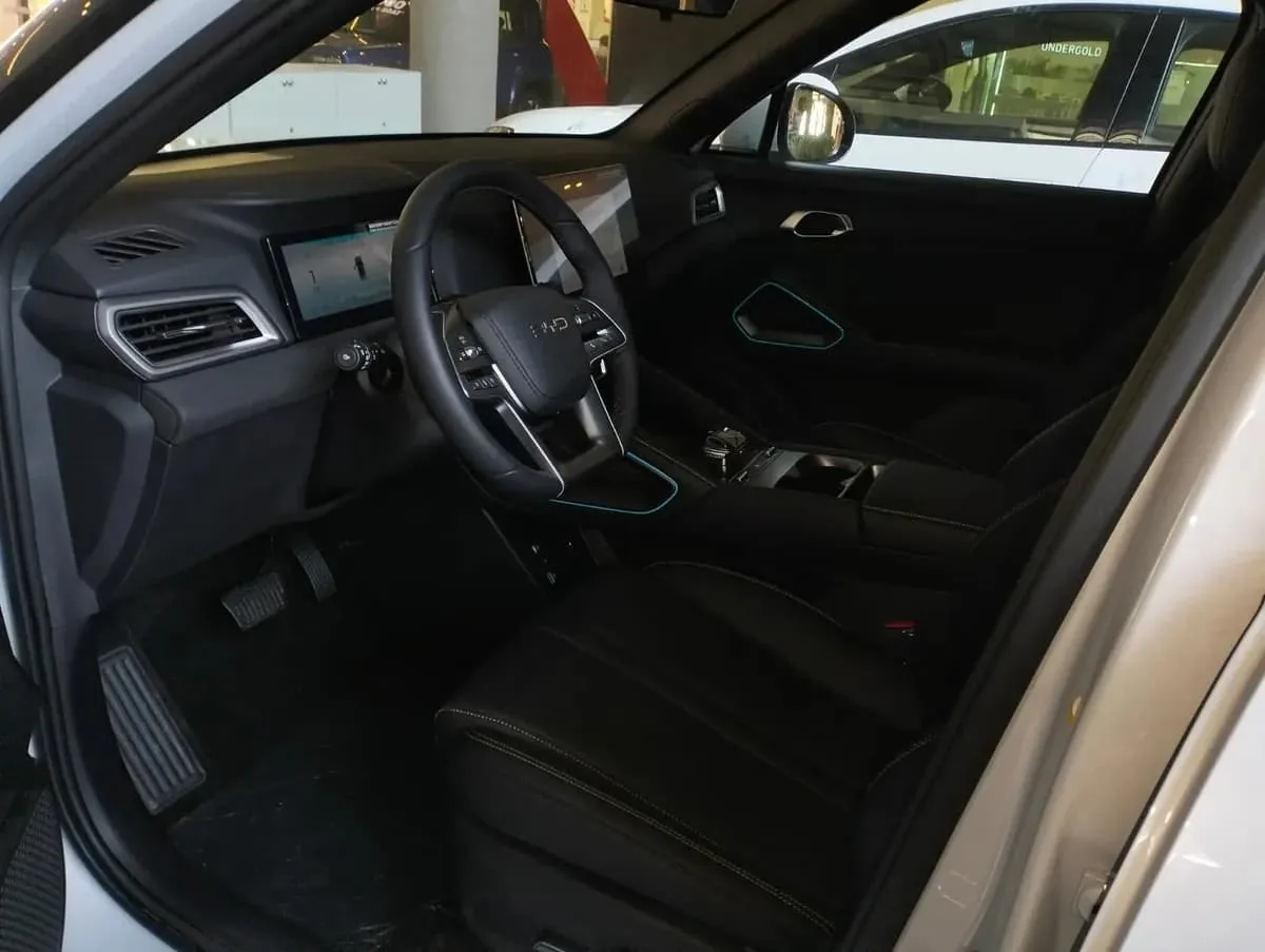 SUV BYD Yuan Up 2026 in Kansas City — photo 4