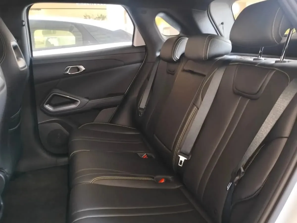 SUV BYD Yuan Up 2026 in Kansas City — photo 5