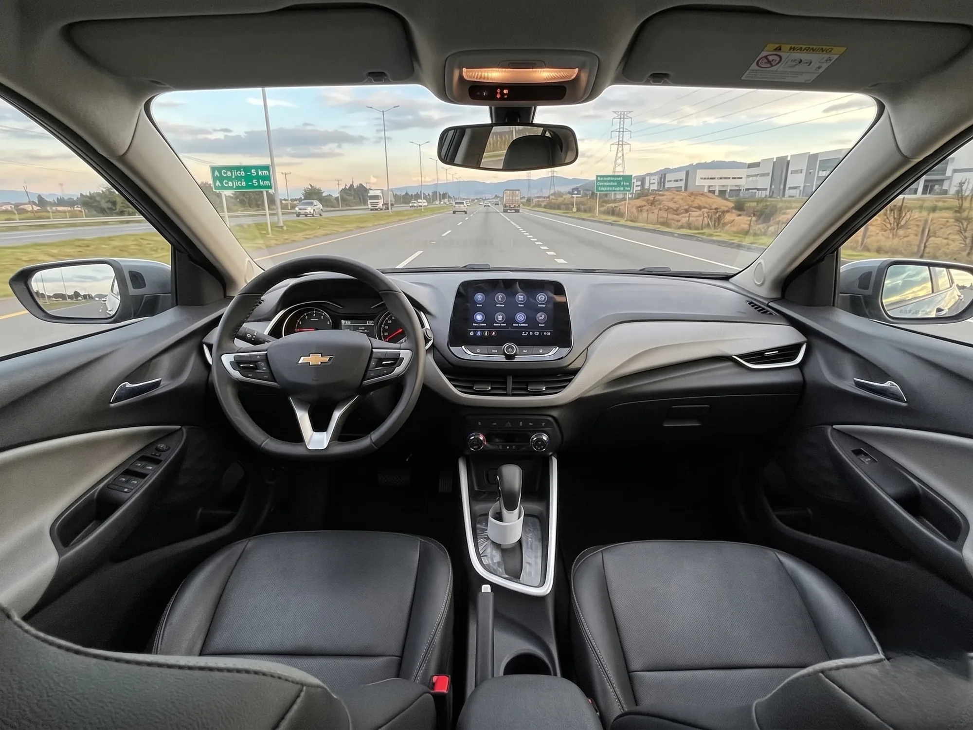 Sedan Chevrolet Onix Premier 2025 in Phoenix — photo 3