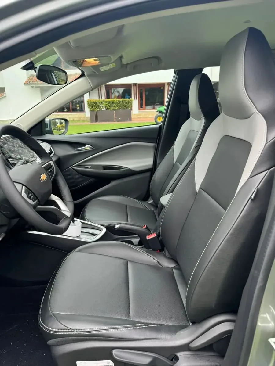 Sedan Chevrolet Onix Premier 2025 in Phoenix — photo 4