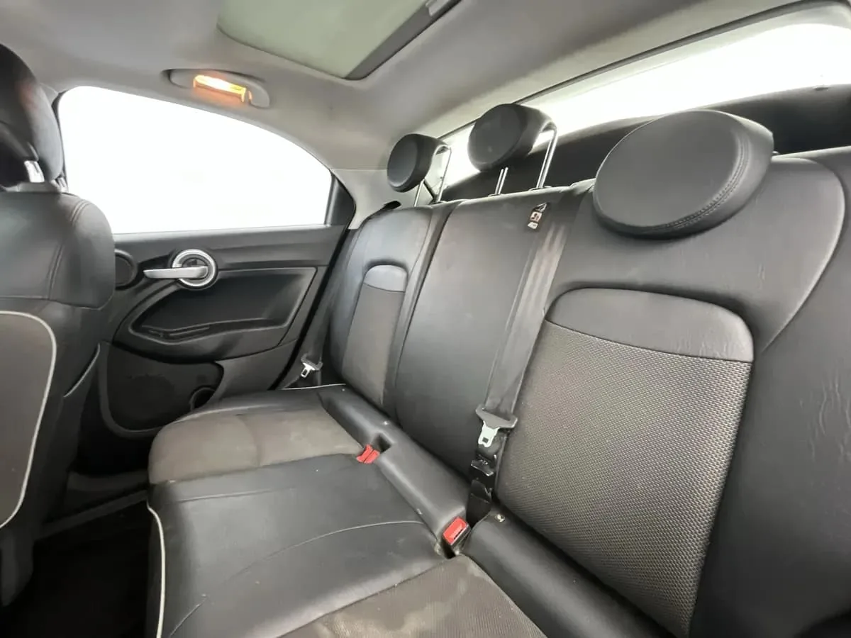 SUV Fiat 500x Latitude 2018 in Jacksonville — photo 7