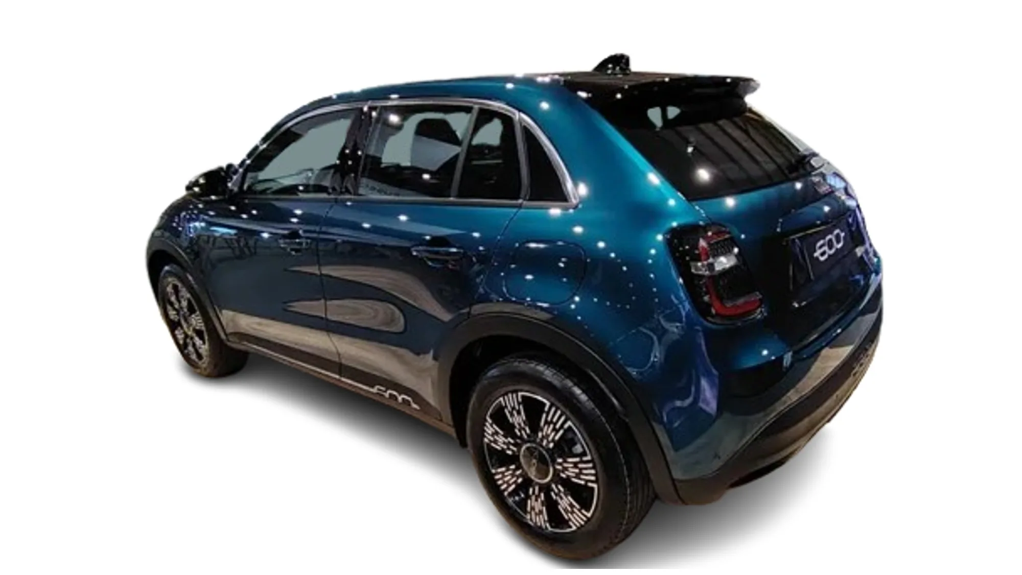 SUV Fiat 600 Hybrid 2026 in San Diego — photo 3
