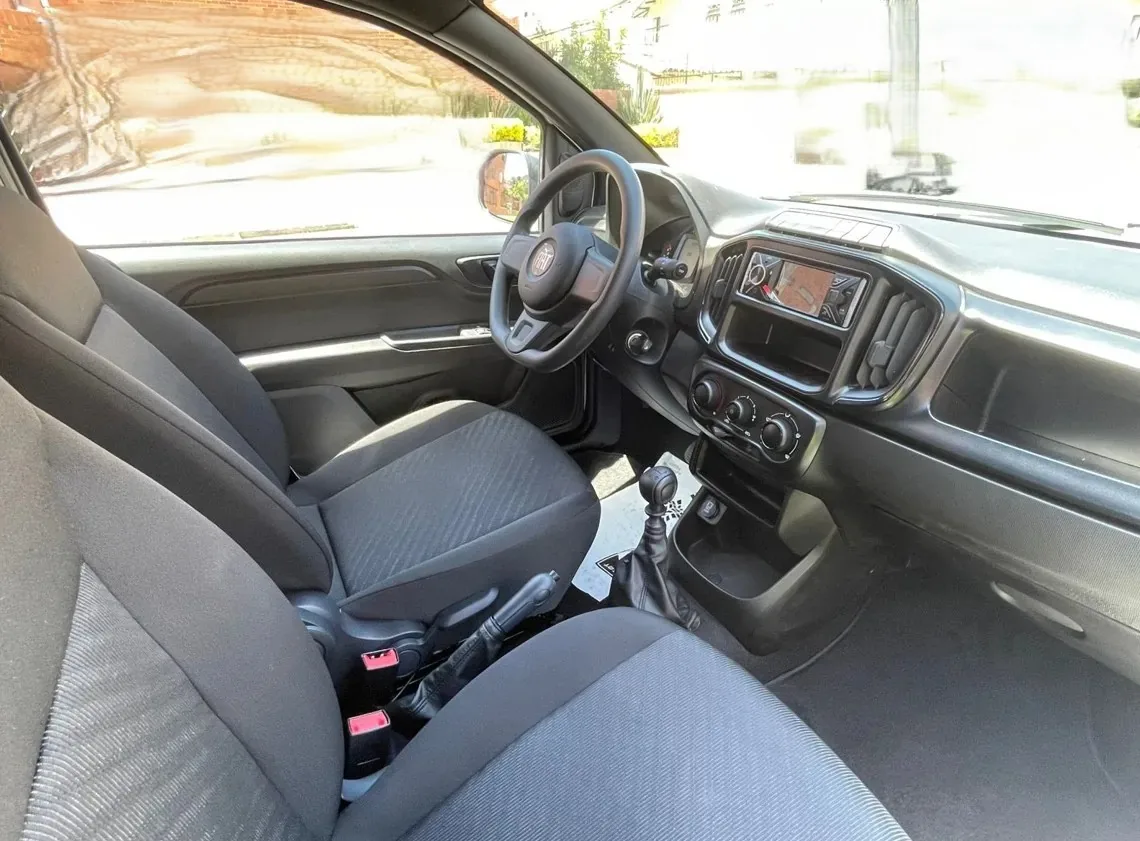Van Fiat Fiorino Endurance 2027 in Chicago — photo 9
