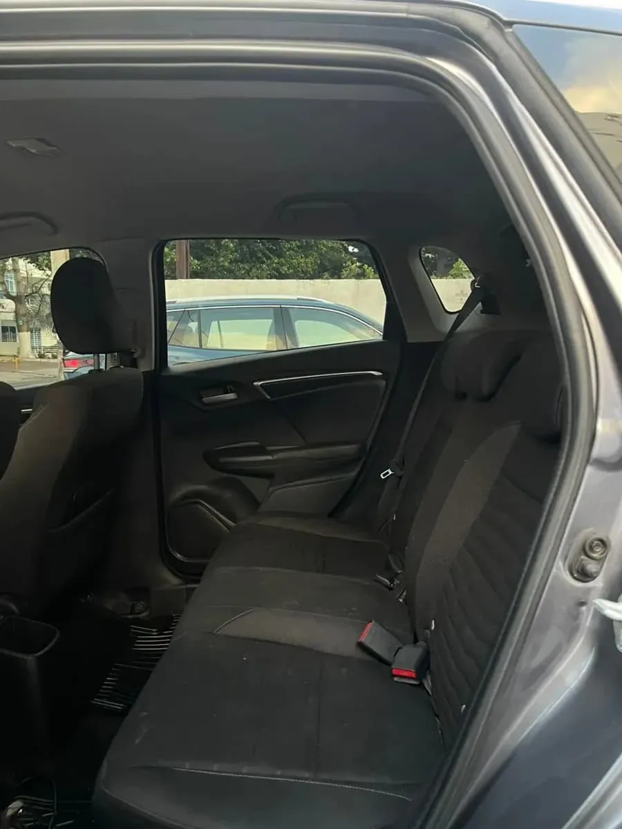SUV Honda WR-V 2023 LX in Chicago — photo 6