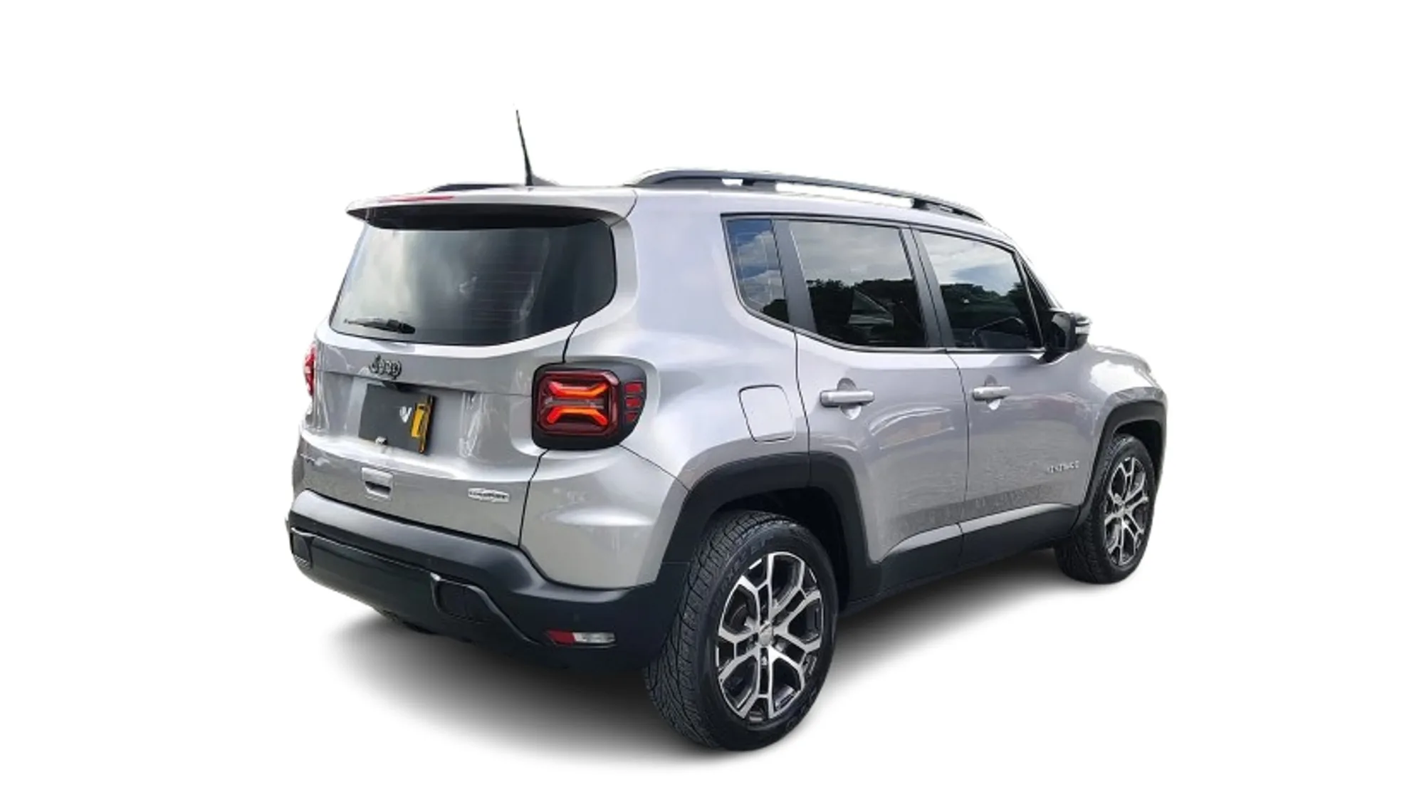 SUV Jeep Renegade Longitude 2024 in Miami — photo 5