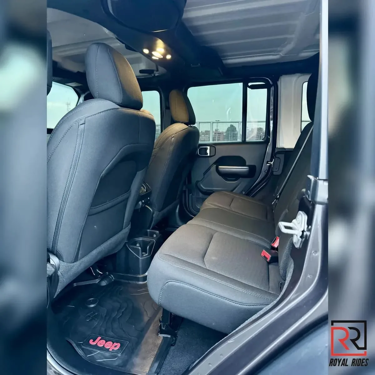 Pickup Jeep Wrangler Unlimited 2021 in Los Angeles — photo 8
