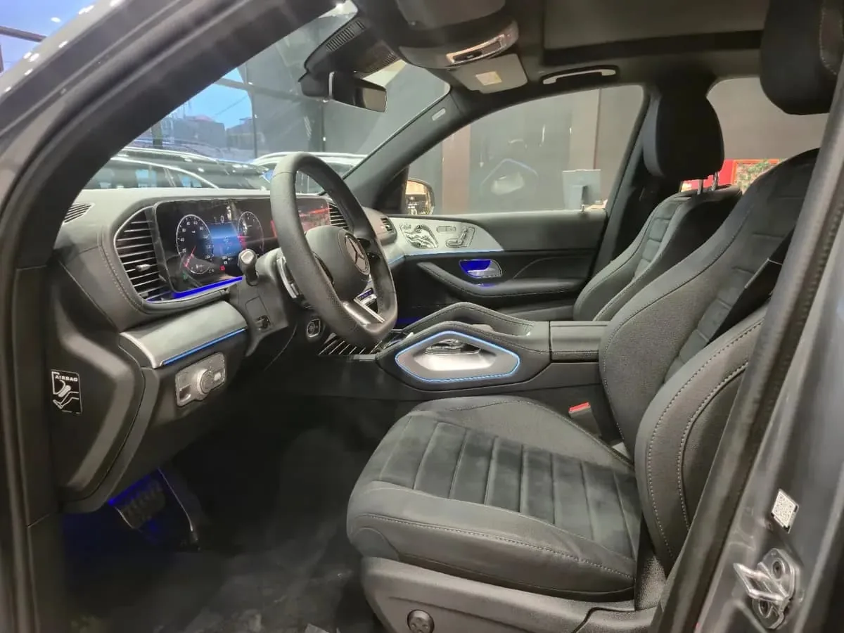 SUV Mercedes-Benz GLE 450 2027 in Orlando — photo 7