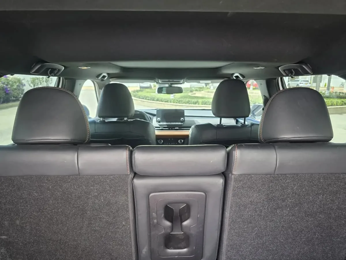 SUV Mitsubishi All-Outlander 2025 in Las Vegas — photo 6