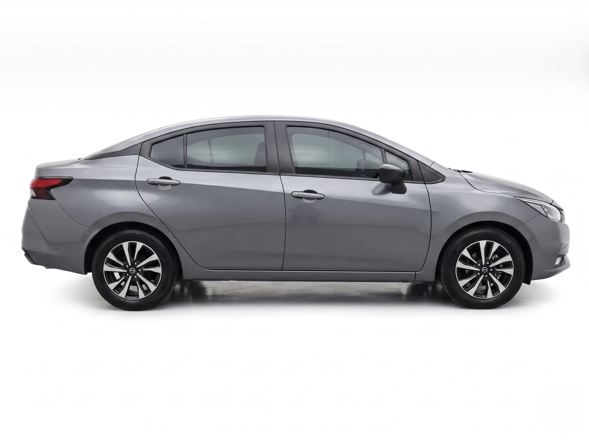 Sedan Nissan Versa Advance 2026 in Atlanta — photo 2