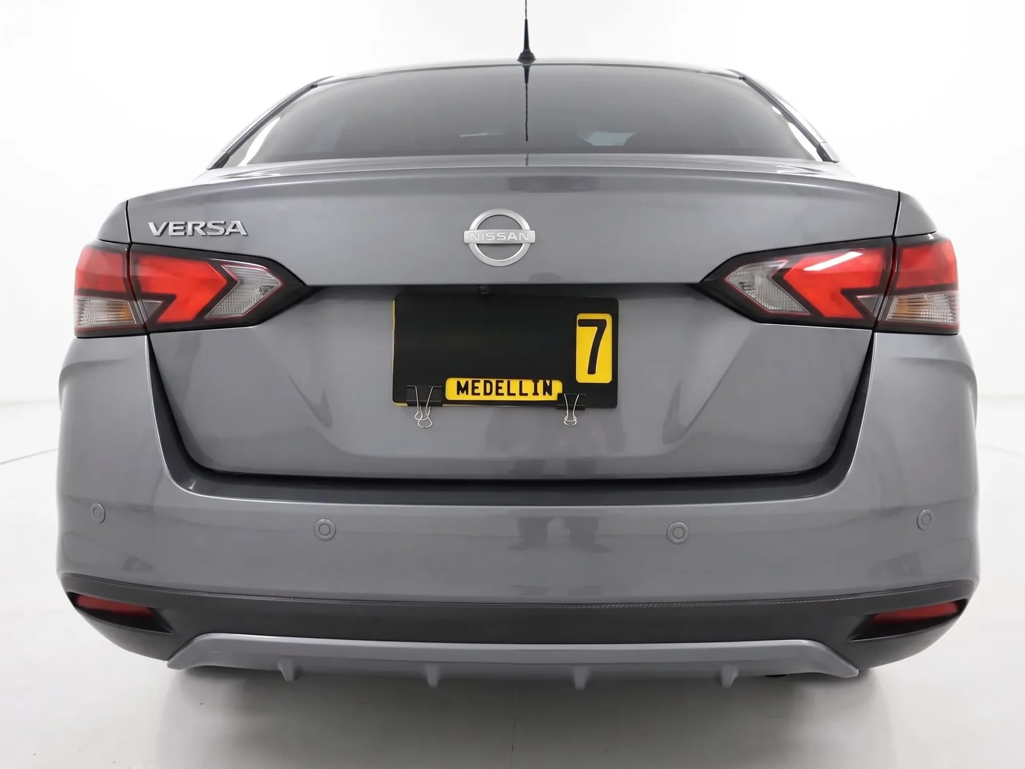 Sedan Nissan Versa Advance 2026 in Atlanta — photo 3