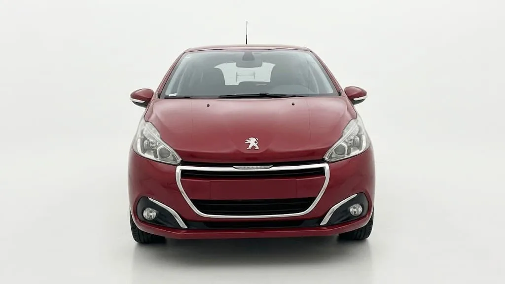 Hatchback Peugeot 208 2018 in Denver — photo 2