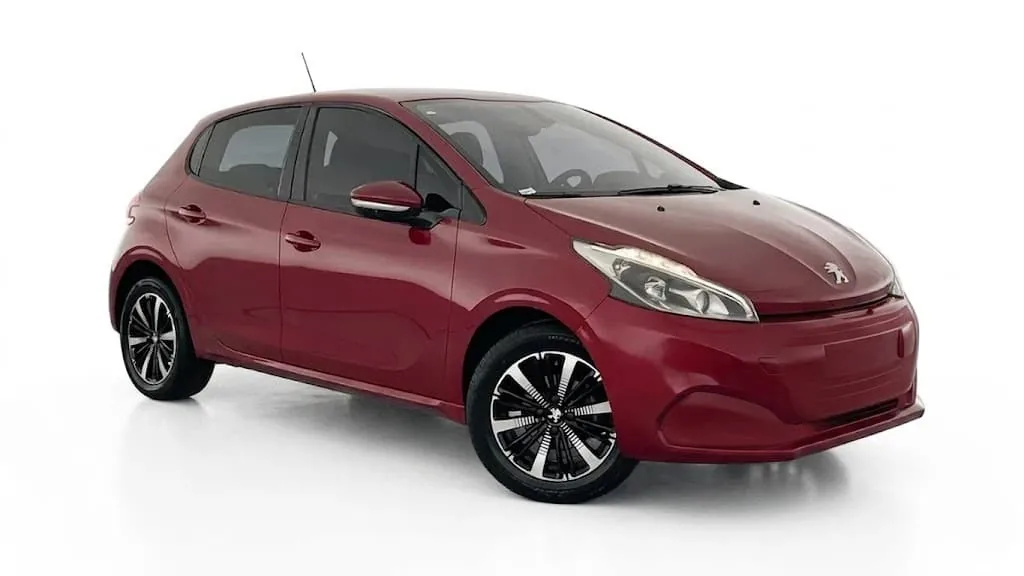 Hatchback Peugeot 208 2018 in Denver
