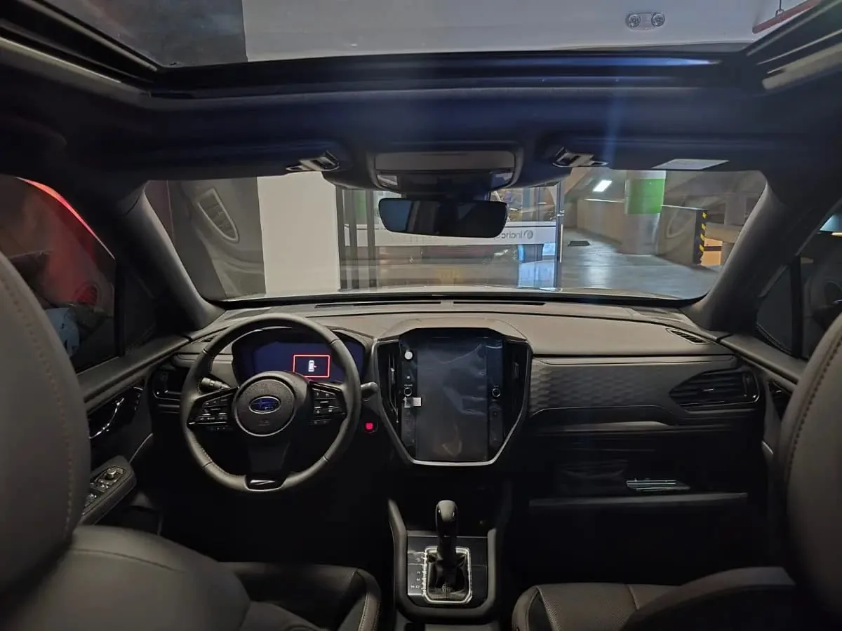 SUV Subaru Forester Strong Hybrid 2026 in Columbus — photo 6