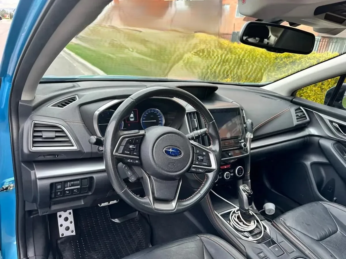 SUV Subaru XV Limited Hybrid 2022 in Miami — photo 5