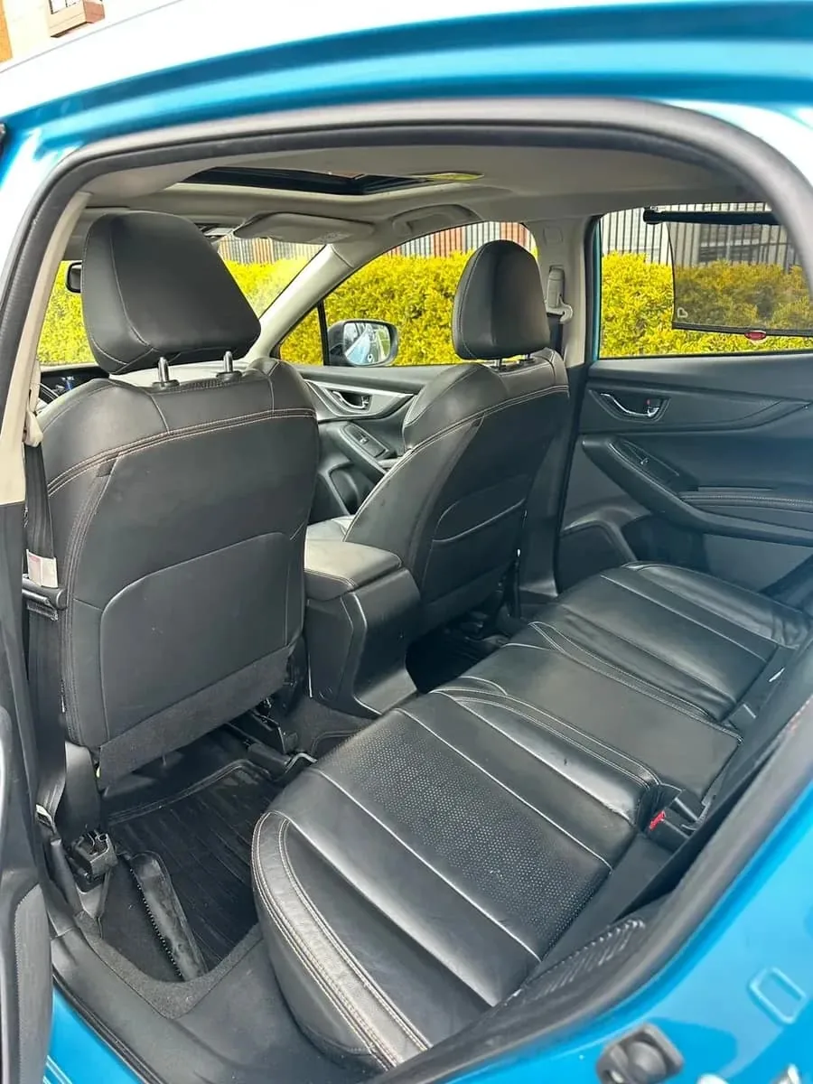 SUV Subaru XV Limited Hybrid 2022 in Miami — photo 6
