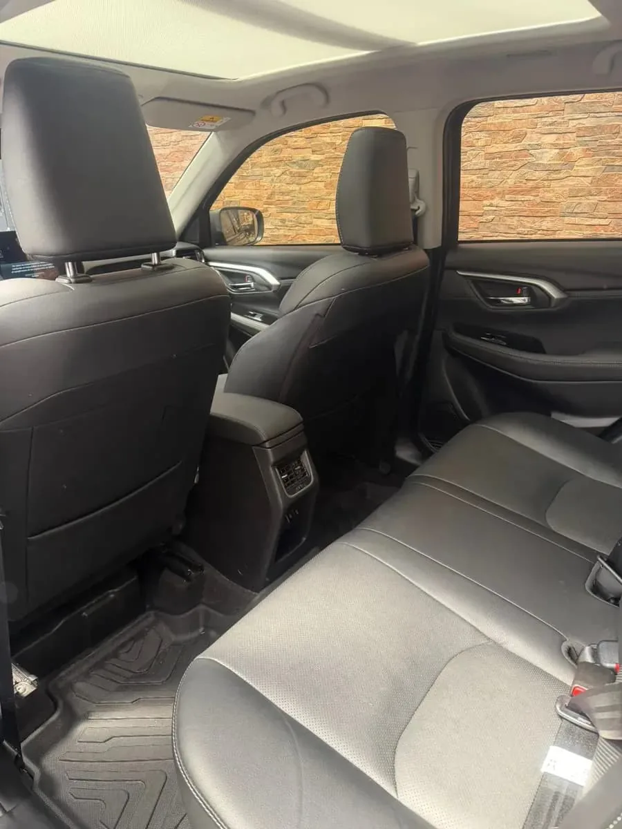 SUV Suzuki Grand Vitara 2026 in Kansas City — photo 6