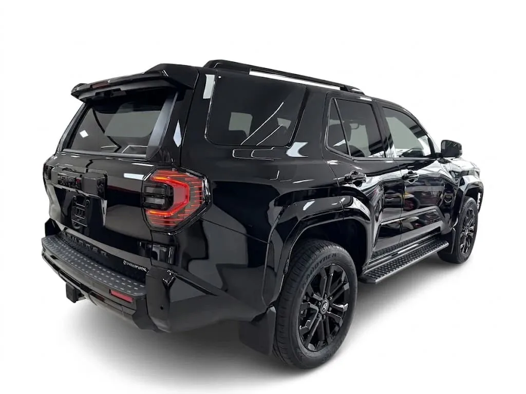 Pickup Toyota 4Runner Platinum 2026 in Charlotte — photo 3