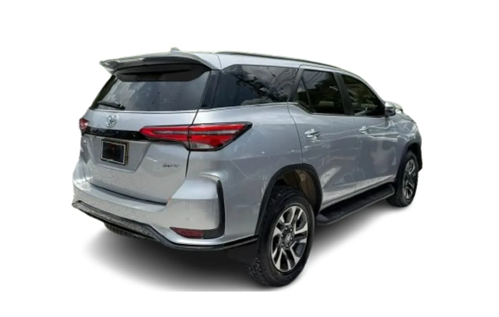 Pickup Toyota Fortuner SRV 2026 in Tampa — photo 4