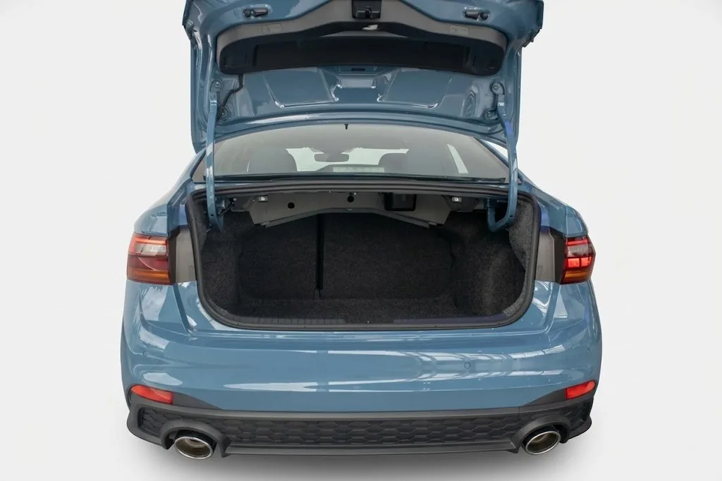 Sedan Volkswagen Jetta GLI 2026 in Houston — photo 3
