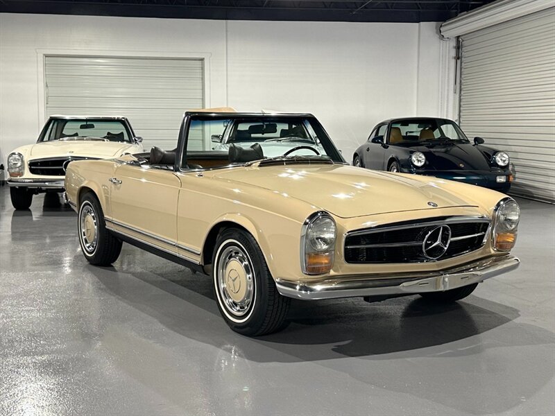 1968 Mercedes Benz 280SL Pagoda Beige