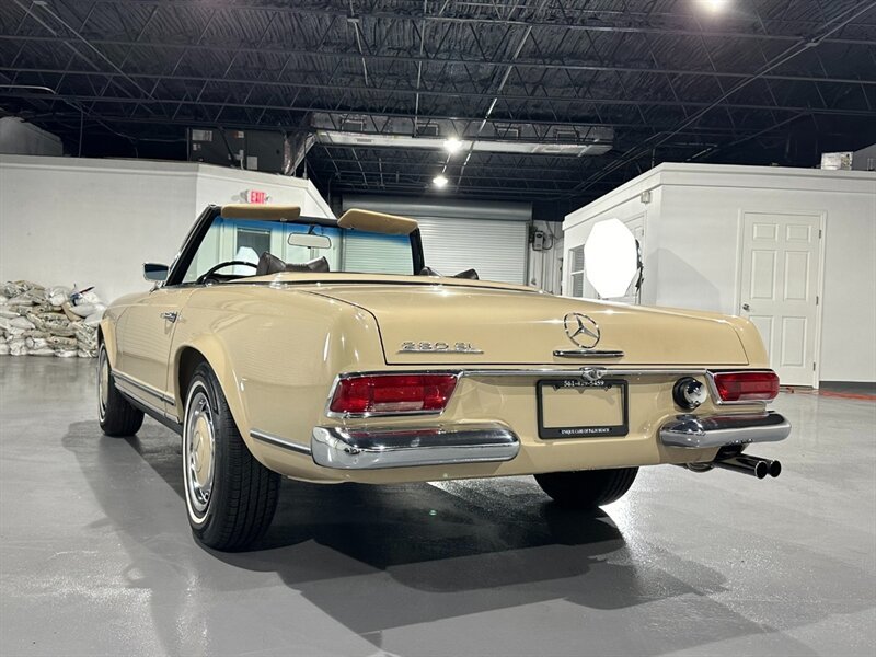 1968 Mercedes Benz 280SL Pagoda Beige