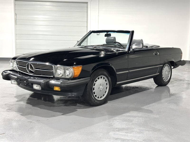 1987 Mercedes-Benz 560 SL Black