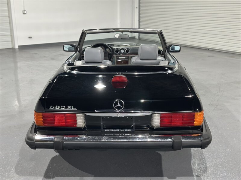 1987 Mercedes-Benz 560 SL Black