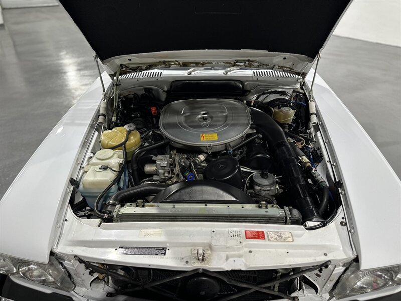 1988 Mercedes-Benz 560 SL White