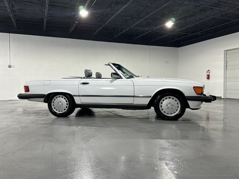 1988 Mercedes-Benz 560 SL White