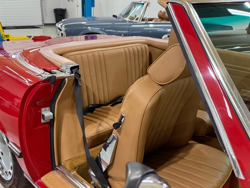 1989 Mercedes-Benz 560 SL Red