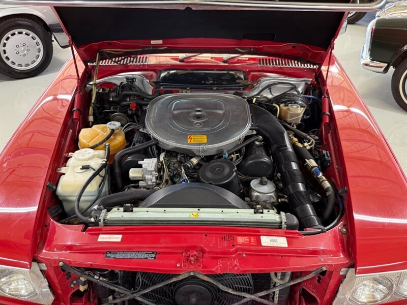 1989 Mercedes-Benz 560 SL Red