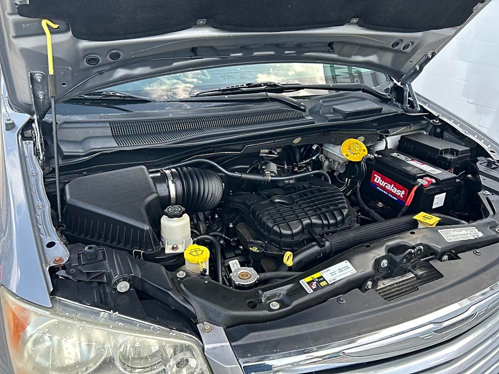 2013 Chrysler Town & Country 4dr Wgn Touring-L