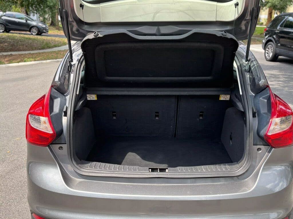 2014 Ford Focus SE Hatchback