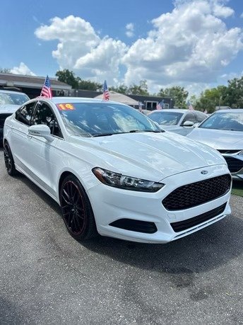 2014 Ford Fusion SE-White