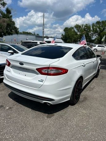 2014 Ford Fusion SE-White