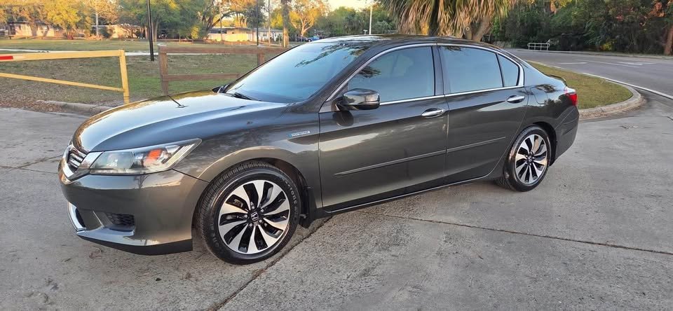 2014 Honda Accord Hybrid Grey