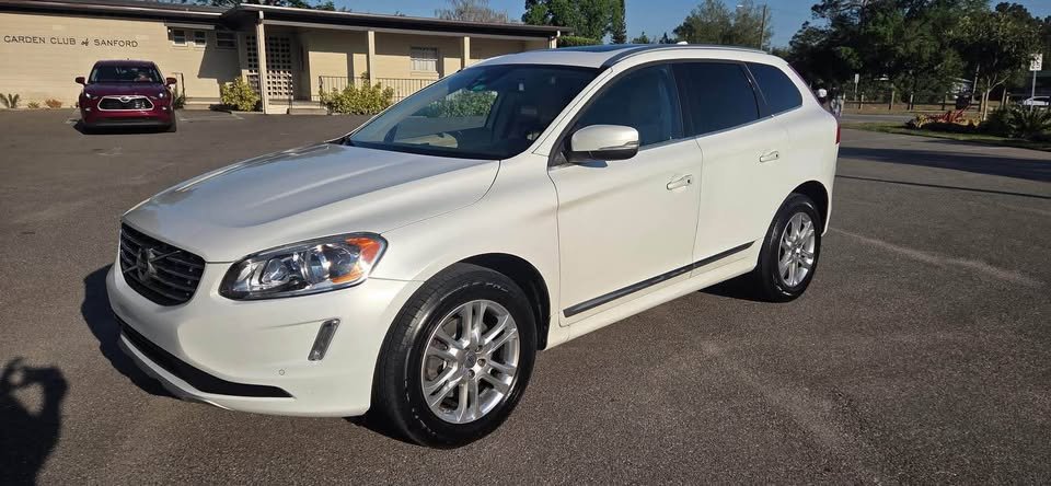 2014 Volvo XC60 White