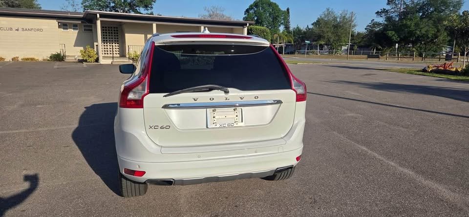 2014 Volvo XC60 White