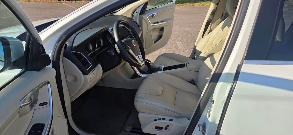 2014 Volvo XC60 White