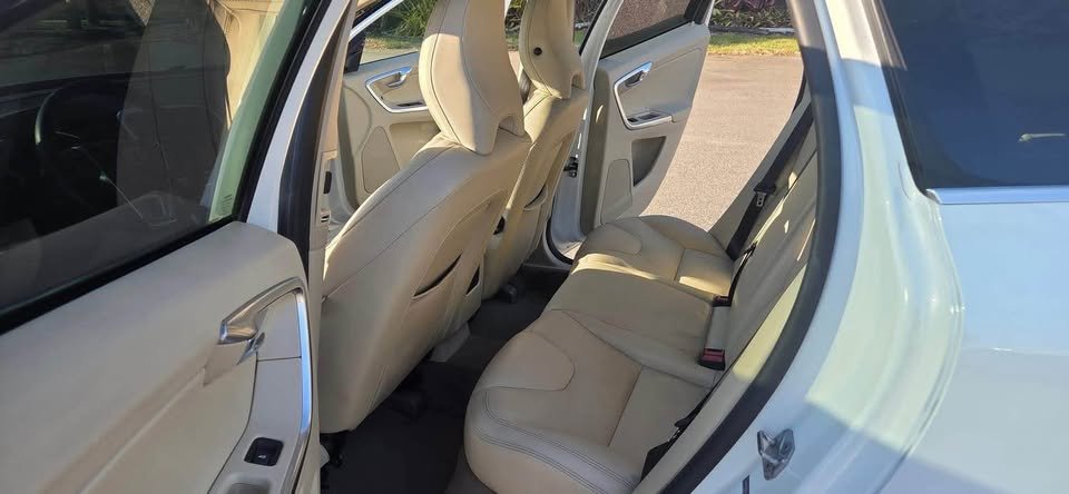 2014 Volvo XC60 White
