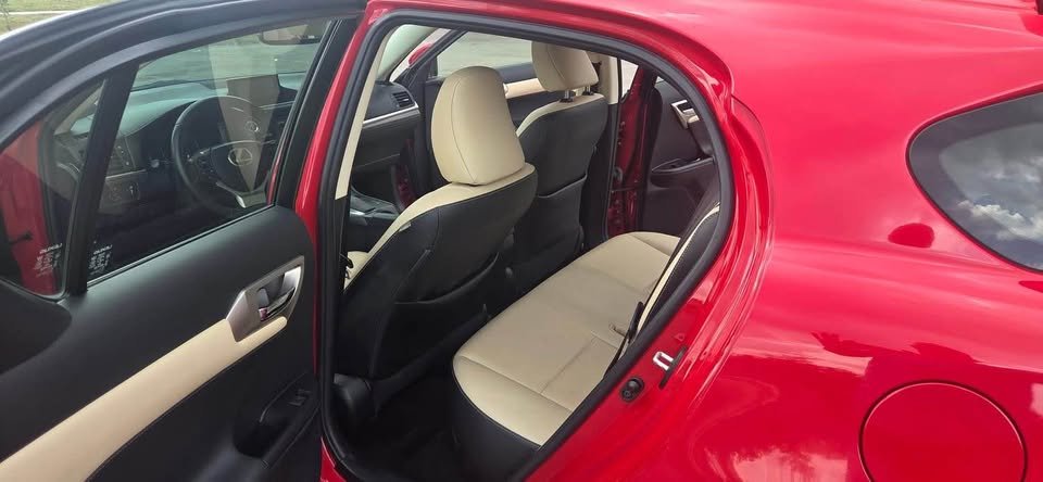2015 Lexus CT Hybrid Red
