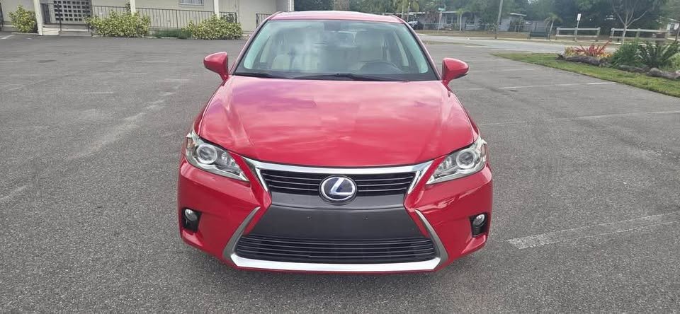 2015 Lexus CT Hybrid Red