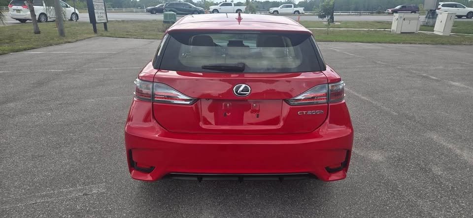 2015 Lexus CT Hybrid Red