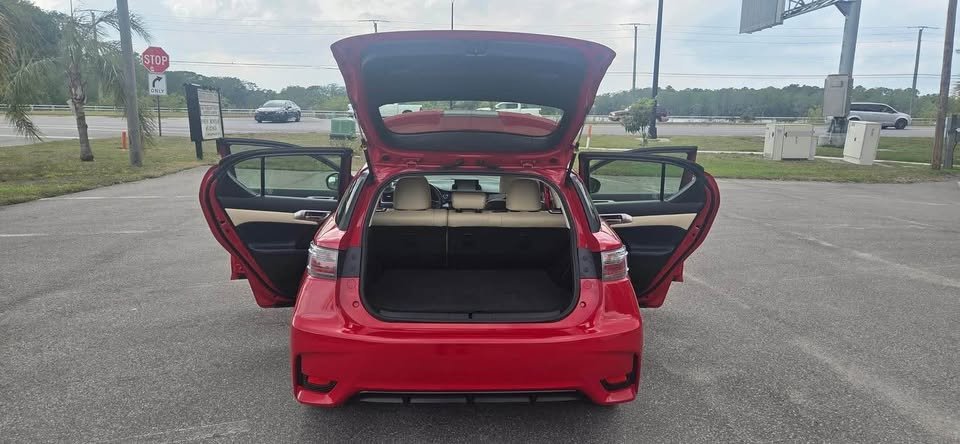 2015 Lexus CT Hybrid Red