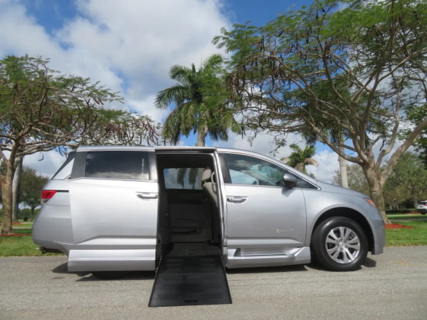 2016 Honda Odyssey EX-L Silver